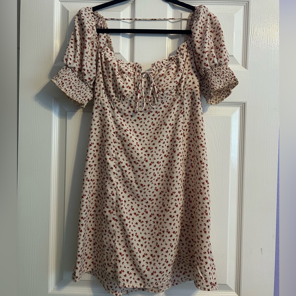 Trixxi Tan Floral Rose Puff Sleeve Mini Sundress